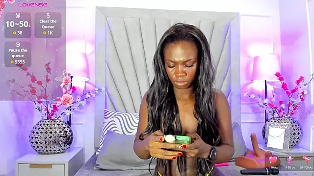 Snapshot of CandyVega_ chatting on February 2, 2026, 8:18 pm CandyVega online show from February 2, 2026, 8:18 pm