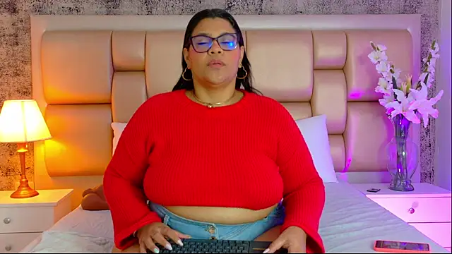 SelennaCooper online show from January 16, 2026, 11:47 am