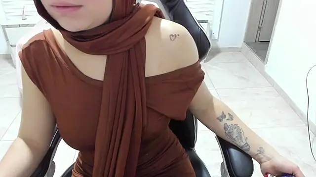 Tahira bakir online show from November 24, 2025, 12:27 pm