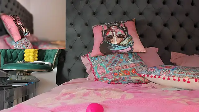 Snapshot of issabellaa04 chatting on June 11, 2026, 4:54 am issabellaa04 online show from June 11, 2026, 4:54 am
