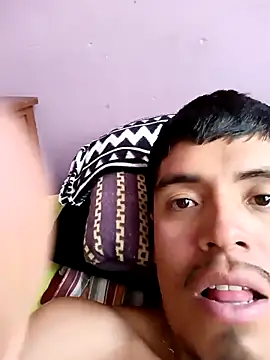 Snapshot of julinho- chatting on December 1, 2025, 8:36 pm julinho- online show from December 1, 2025, 8:36 pm