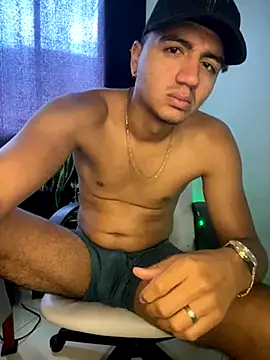 Snapshot of lester_rose chatting on December 3, 2025, 2:37 pm lester rose online show from December 3, 2025, 2:37 pm