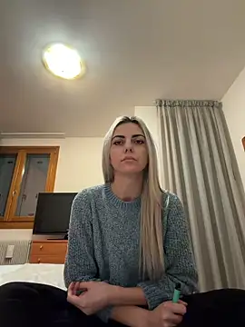 feliciafelon online show from February 13, 2026, 8:49 pm