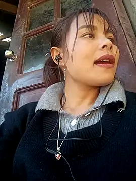 Snapshot of mon1-day chatting on February 21, 2026, 6:47 am mon1-day online show from February 21, 2026, 6:47 am