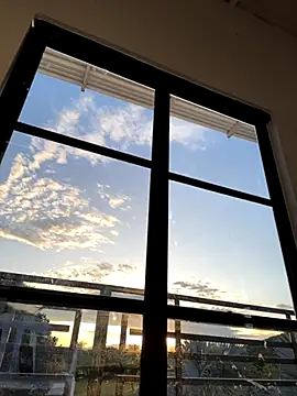 Boyfriend-Hot online show from November 26, 2025, 10:22 pm