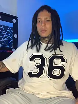 Snapshot of Zero-X9 chatting on February 13, 2026, 8:49 pm Zero-X9 online show from February 13, 2026, 8:49 pm