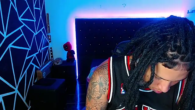 Snapshot of Zero-X9 chatting on February 23, 2026, 5:54 pm Zero-X9 online show from February 23, 2026, 5:54 pm