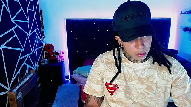 Snapshot of Zero-X9 chatting on March 26, 2026, 8:58 pm Zero-X9 online show from March 26, 2026, 8:58 pm