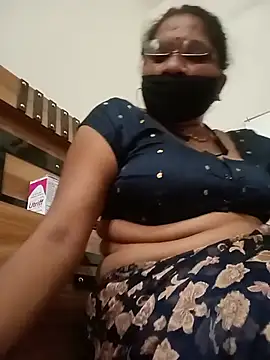 Snapshot of Menka_cut34 chatting on June 15, 2026, 10:50 am Menka cut34 online show from June 15, 2026, 10:50 am