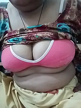 Snapshot of Menka_cut34 chatting on June 27, 2026, 12:22 pm Menka cut34 online show from June 27, 2026, 12:22 pm