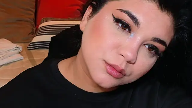 Snapshot of SpicyCarlaXX chatting on May 6, 2026, 7:52 pm SpicyCarlaXX online show from May 6, 2026, 7:52 pm
