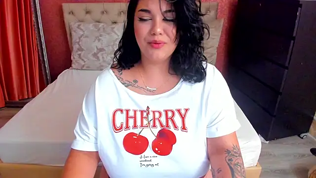 Snapshot of SpicyCarlaXX chatting on June 10, 2026, 8:30 pm SpicyCarlaXX online show from June 10, 2026, 8:30 pm