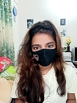 Snapshot of Sexy-Jara1 chatting on February 13, 2026, 6:37 pm Sexy-Jara1 online show from February 13, 2026, 6:37 pm