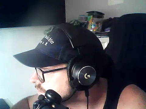 Snapshot of DesertedMonoxide chatting on June 30, 2026, 3:24 pm DesertedMonoxide online show from June 30, 2026, 3:24 pm