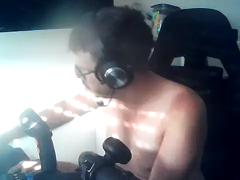 Snapshot of DesertedMonoxide chatting on July 29, 2026, 4:49 pm DesertedMonoxide online show from July 29, 2026, 4:49 pm