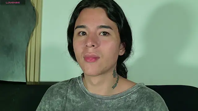 Angel-umbra online show from January 18, 2026, 10:08 am