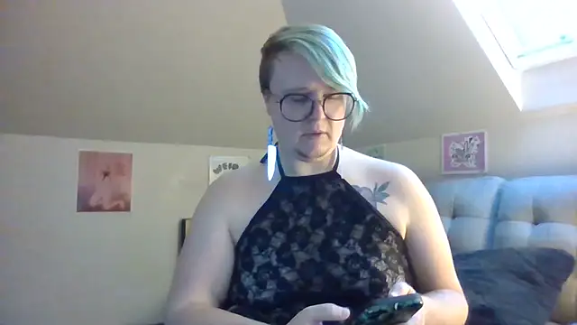 queerlyjaz online show from November 26, 2025, 5:03 pm