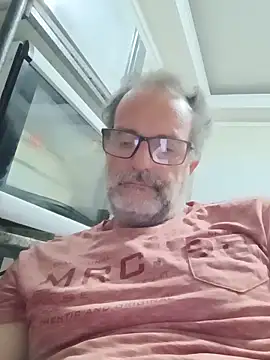 nard53 online show from May 18, 2026, 9:04 am