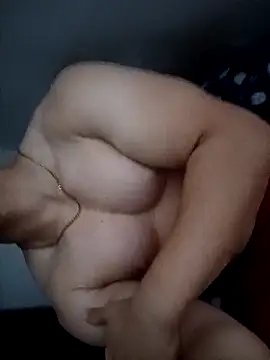 Snapshot of andrdosfn chatting on March 30, 2026, 11:50 pm andrdosfn online show from March 30, 2026, 11:50 pm