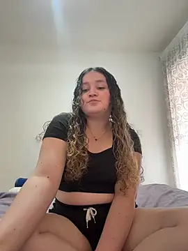 SulaySpain online show from May 1, 2026, 4:22 pm