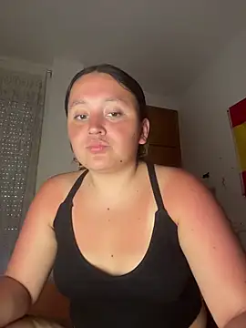 Snapshot of SulaySpain chatting on July 25, 2026, 2:03 pm SulaySpain online show from July 25, 2026, 2:03 pm