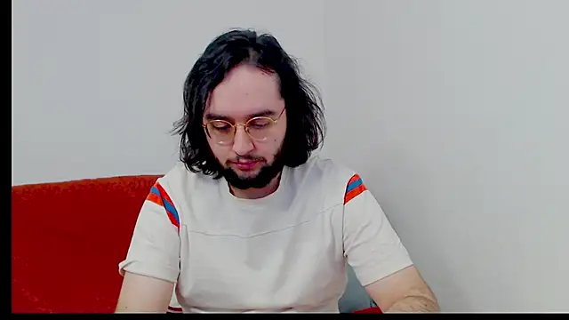 Snapshot of eren_jaeger2000 chatting on March 30, 2026, 11:33 am eren jaeger2000 online show from March 30, 2026, 11:33 am