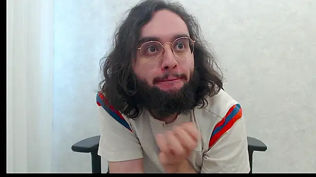 Snapshot of eren_jaeger2000 chatting on June 14, 2026, 7:43 am eren jaeger2000 online show from June 14, 2026, 7:43 am