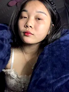 Baa-bee22 online show from November 28, 2025, 1:58 pm