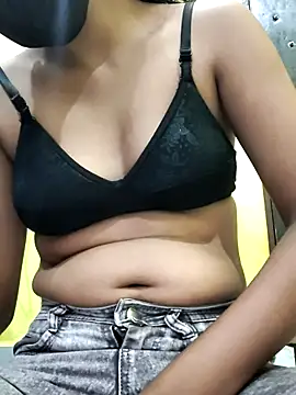 Snapshot of Minakshi-Gi chatting on July 21, 2026, 10:45 pm Minakshi-Gi online show from July 21, 2026, 10:45 pm