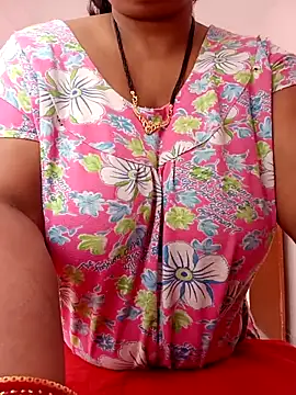 Snapshot of CUTE-LOVE-SWEETS chatting on February 6, 2026, 4:06 am CUTE-LOVE-SWEETS online show from February 6, 2026, 4:06 am