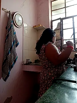 Snapshot of CUTE-LOVE-SWEETS chatting on April 4, 2026, 4:55 am CUTE-LOVE-SWEETS online show from April 4, 2026, 4:55 am