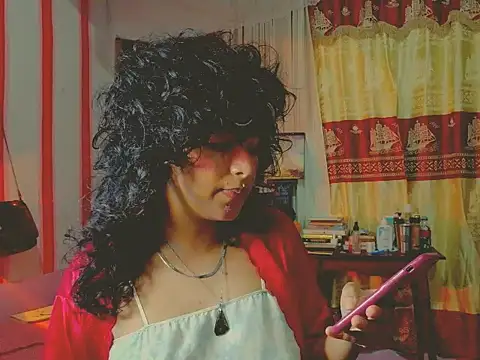 justcallmemargo online show from November 17, 2025, 11:54 pm