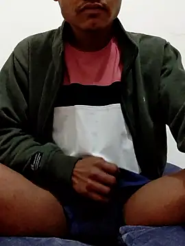 Snapshot of Zinexraj chatting on January 18, 2026, 10:02 pm Zinexraj online show from January 18, 2026, 10:02 pm