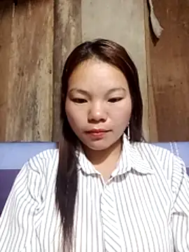 yu-zhen online show from December 17, 2025, 8:15 pm