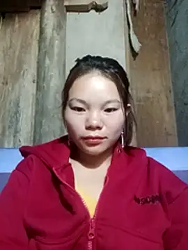 yu-zhen online show from December 18, 2025, 9:54 pm