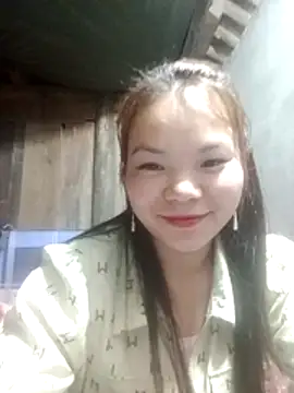 yu-zhen online show from February 18, 2026, 2:18 am