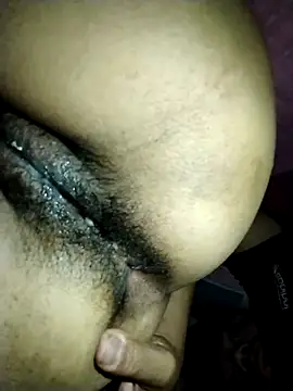 Snapshot of starnighcouple chatting on November 26, 2025, 6:31 pm starnighcouple online show from November 26, 2025, 6:31 pm