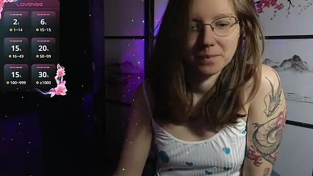 scarlettsrose online show from April 28, 2026, 1:49 pm
