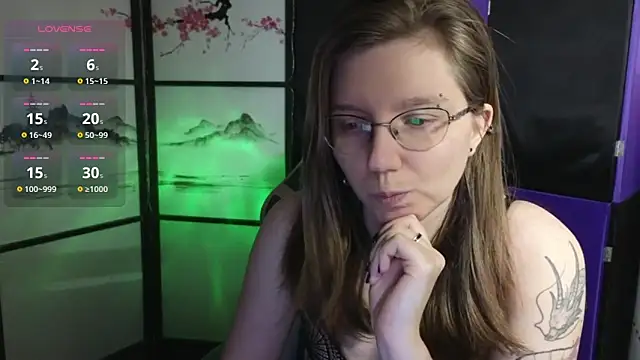 Snapshot of scarlettsrose chatting on June 8, 2026, 1:11 pm scarlettsrose online show from June 8, 2026, 1:11 pm