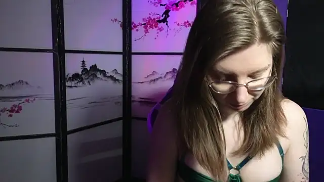 Snapshot of scarlettsrose chatting on June 29, 2026, 10:15 am scarlettsrose online show from June 29, 2026, 10:15 am