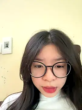 Snapshot of mau155_ chatting on November 22, 2025, 2:43 am mau155 online show from November 22, 2025, 2:43 am