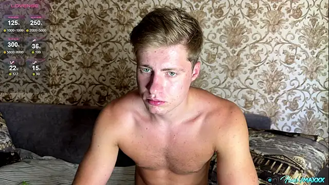 Maxhornyblondieman online show from July 2, 2026, 9:59 am
