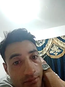 noah77  online show from November 30, 2025, 3:49 pm