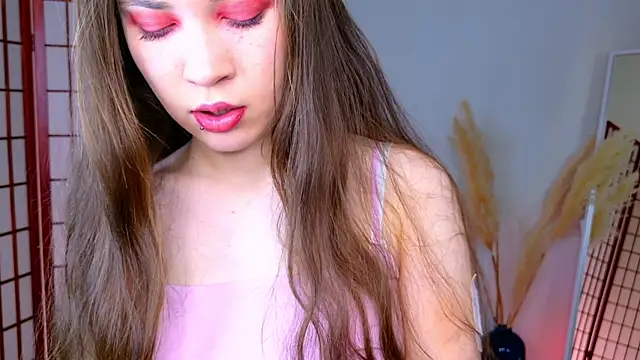 SilentLily online show from December 13, 2025, 9:31 pm