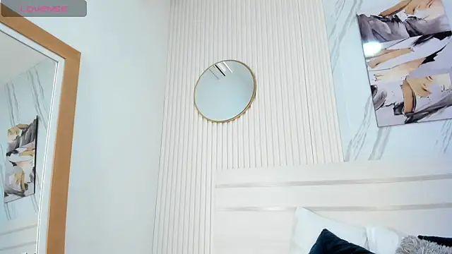 Afro Luna online show from December 3, 2025, 11:19 am