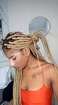 Snapshot of Afro_Luna chatting on May 9, 2026, 11:04 am Afro Luna online show from May 9, 2026, 11:04 am