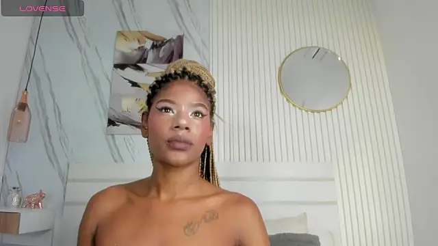 Snapshot of Afro_Luna chatting on May 29, 2026, 11:08 am Afro Luna online show from May 29, 2026, 11:08 am