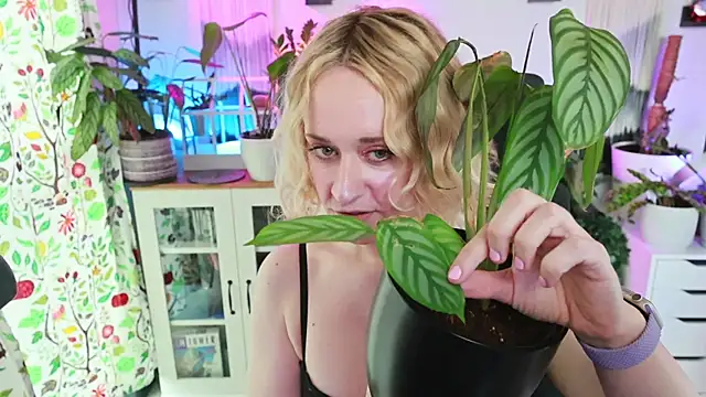 xzoeyryanx online show from May 17, 2026, 6:26 pm