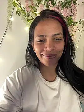 ArielleMillerr- online show from July 8, 2026, 5:39 pm