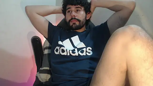 Snapshot of LuciferSantoryu chatting on January 19, 2026, 1:42 am LuciferSantoryu online show from January 19, 2026, 1:42 am